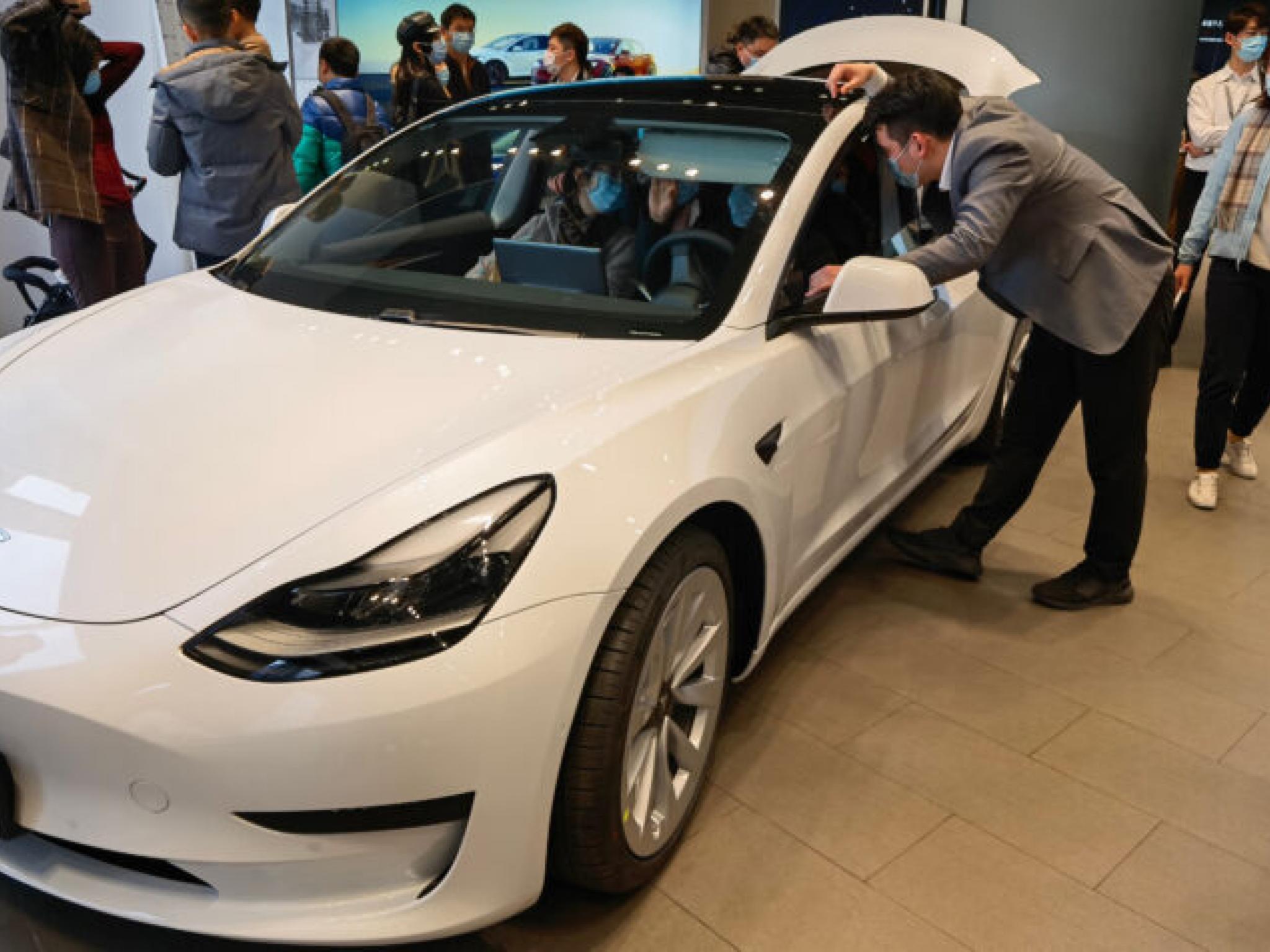 Elon Musk Predicts Tesla Will Receive This Major Boost In China Next Year