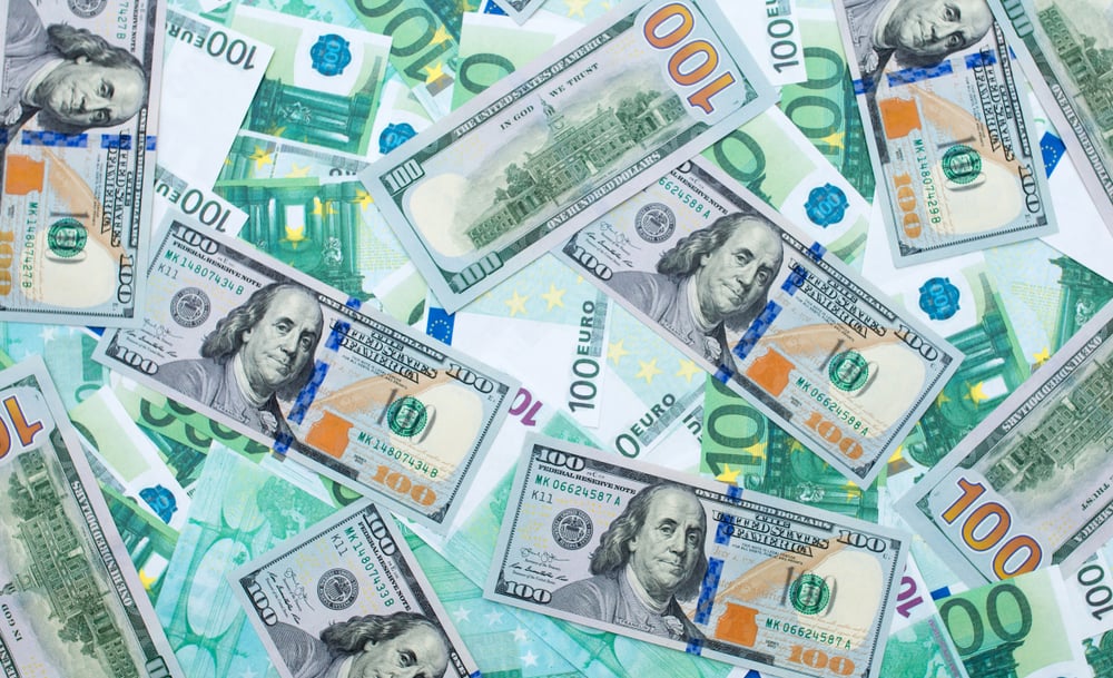 Wall Street’s Most Accurate Analysts Spotlight On 3 Consumer Stocks Delivering High-Dividend Yields