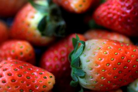 U.S., Canada investigate Hepatitis A outbreak linked to organic strawberries
